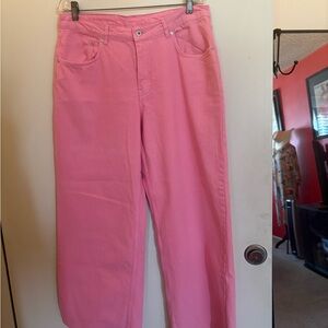 Chic Pink Straight Leg Women's Jeans